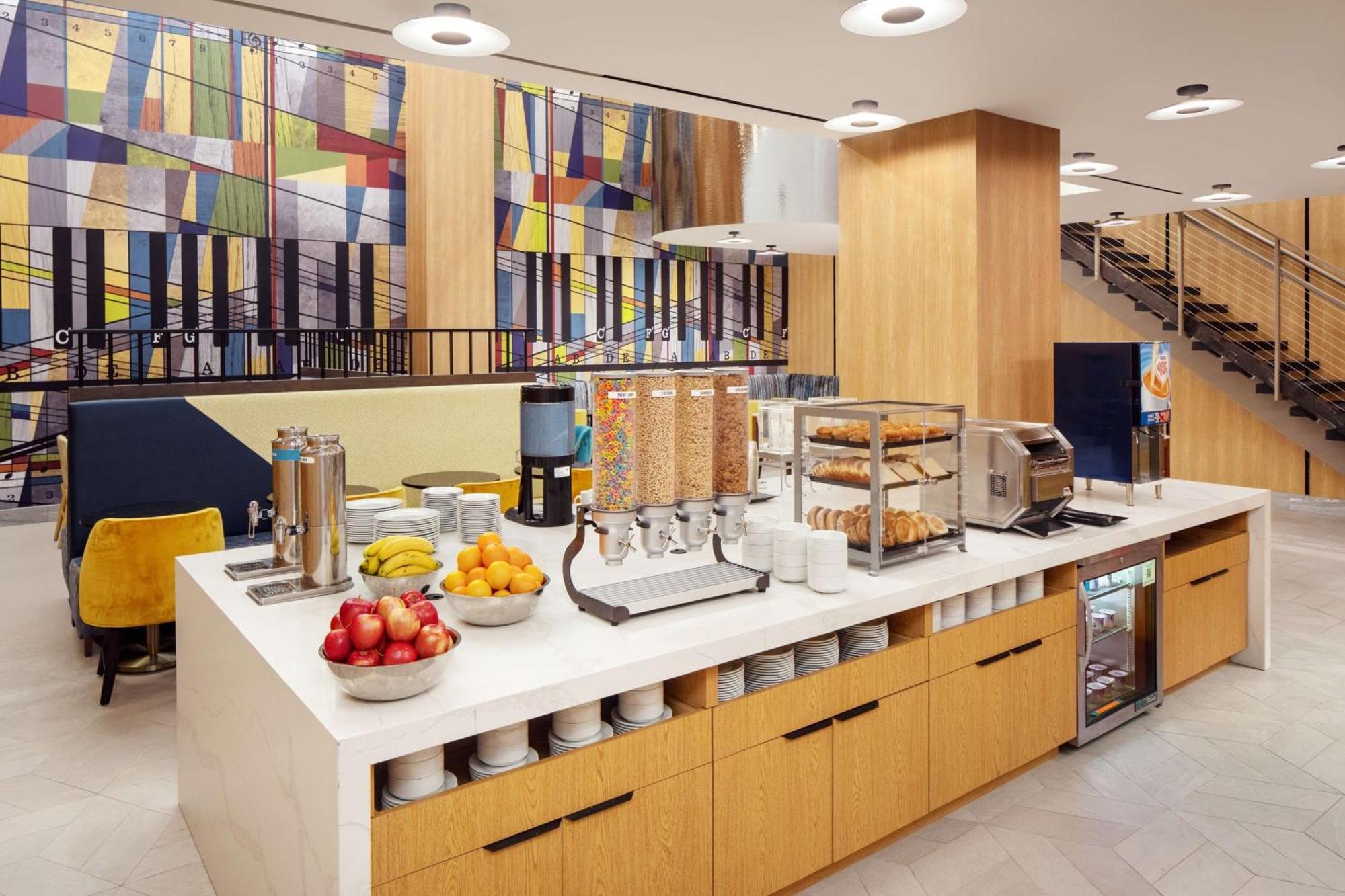 Hampton Inn By Hilton New York Times Square Exteriör bild