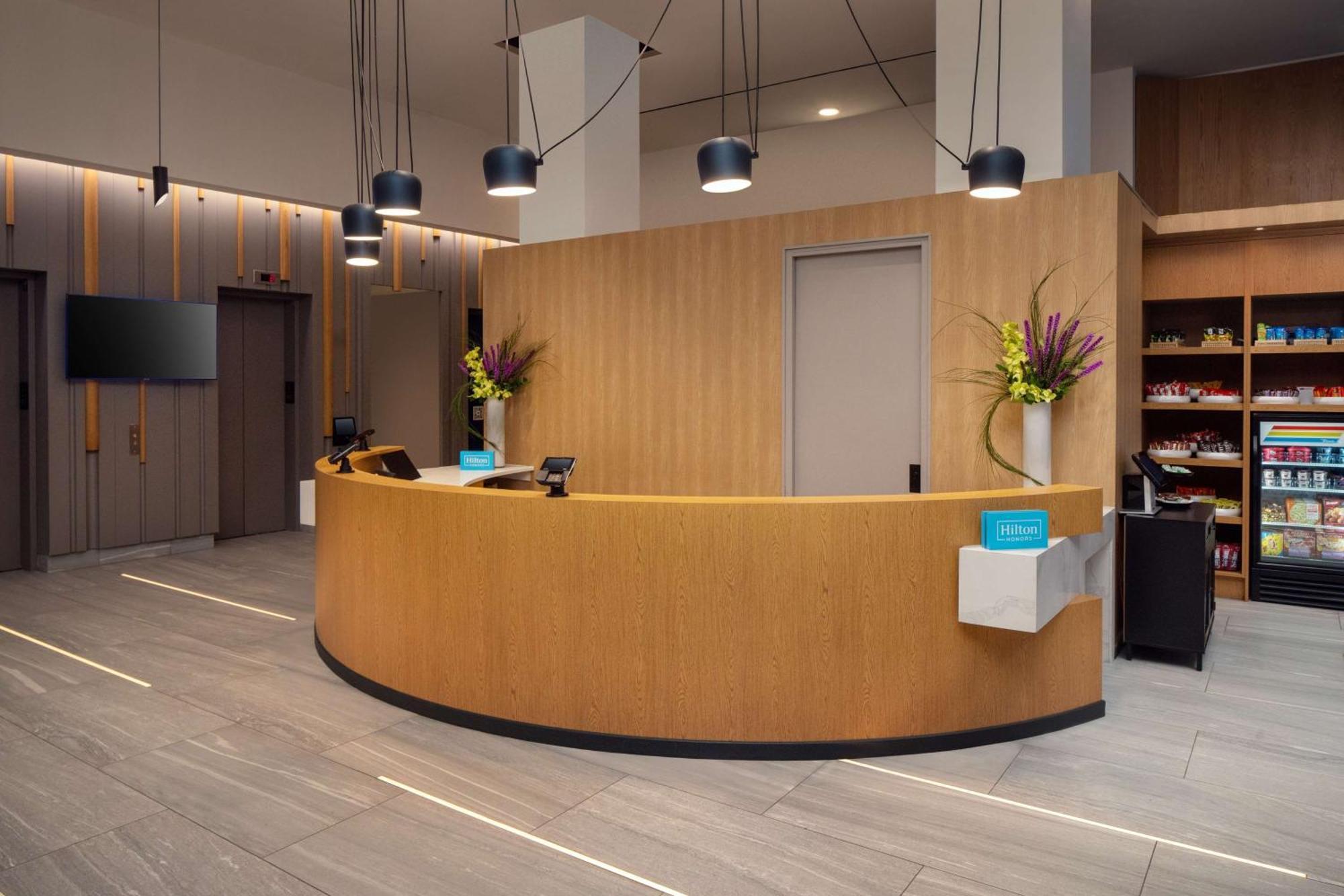 Hampton Inn By Hilton New York Times Square Exteriör bild